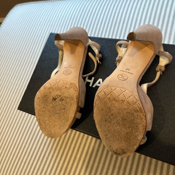 Chanel heels size 37 - Picture 3 of 3